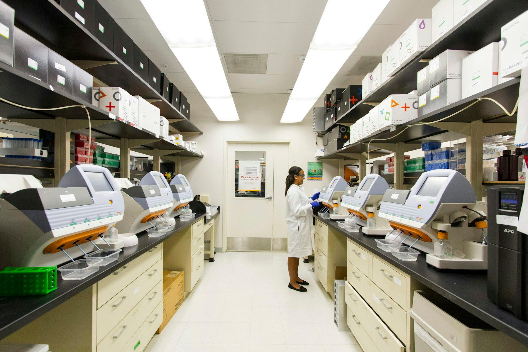 Clinical laboratory and healthcare practice compliance in Medical Equipment Facilities
